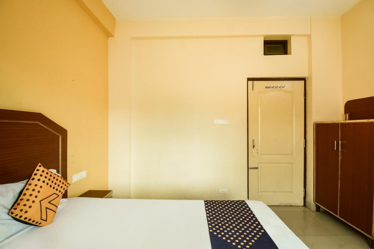 بوري Spot On 74793 Hotel Sai Sudha المظهر الخارجي الصورة